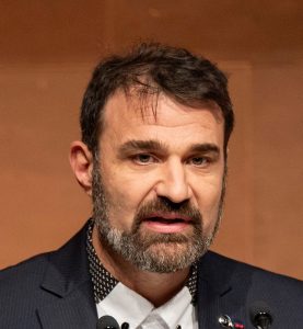 Loïc Le Loarer qui parle